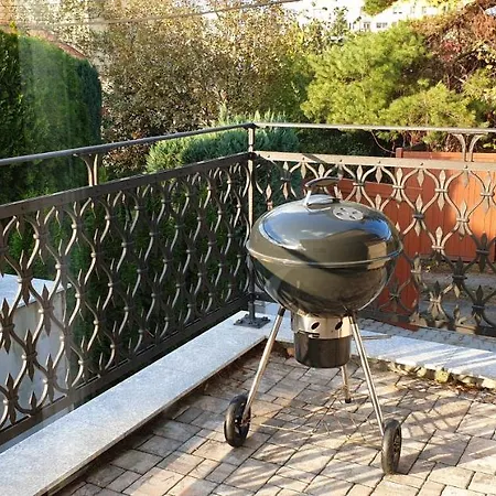 Сasa de vacaciones 2 Bedrooms House With Enclosed Garden And Wifi At Slezska